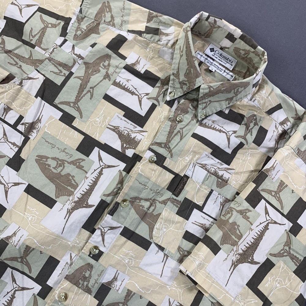 Columbia Shirt Mens Medium Green AOP Fish Print Button Down Short Sleeve Fishing